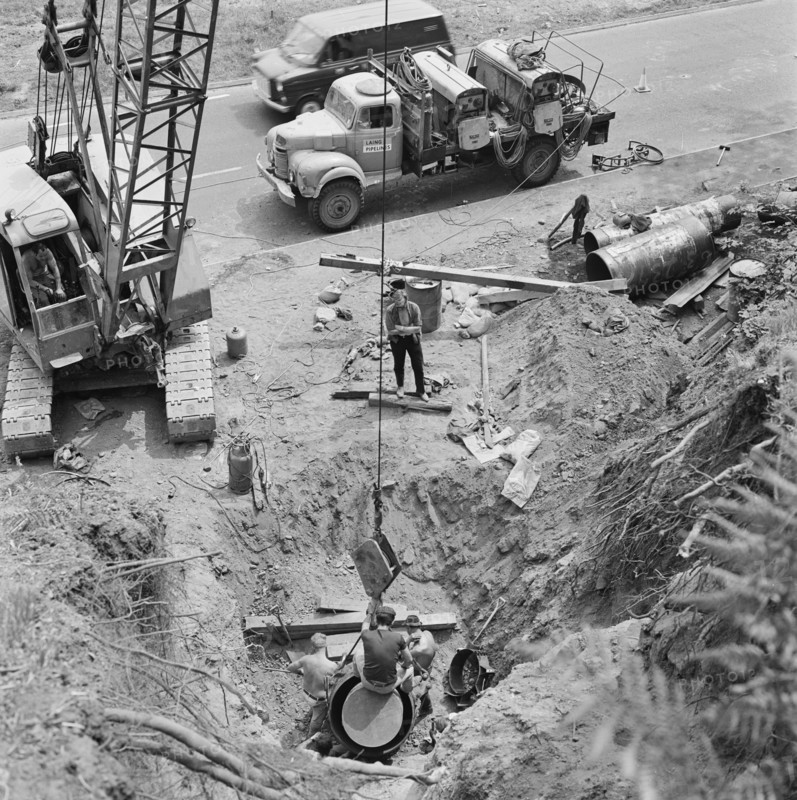 Work being carried out to install the Barlaston pipeline, Staffordshire, 10/06/1970. Creator: John Laing plc.