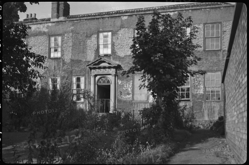 Clarence Hotel, Lead Yard, Darlington, 1942. Creator: George Bernard Wood.