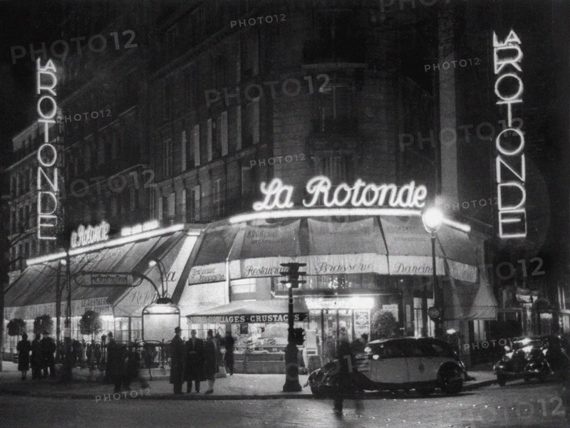 La Rotonde, Boulevard du Montparnasse, 1939. Creator: Anonymous.