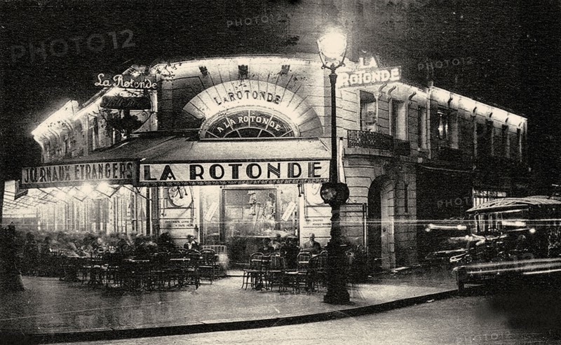 La Rotonde, Boulevard du Montparnasse, c. 1925. Creator: Anonymous.