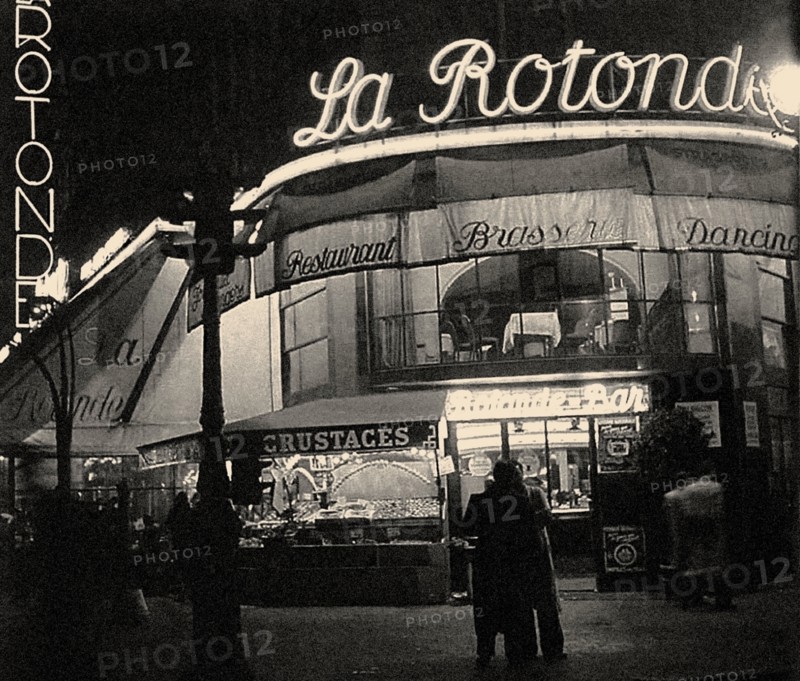 La Rotonde, Boulevard du Montparnasse. Creator: Anonymous.
