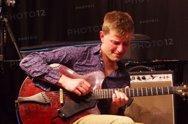 Tom Ollendorf, Ari Hoenig Trio, Verdict Jazz Club, Brghton, East Sussex, 6th Oct. 2021. Creator: Brian O'Connor.