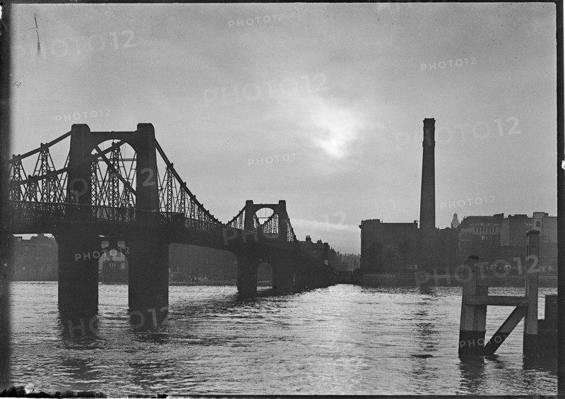 Lambeth Bridge, Westminster, Greater London Authority, 1920-1927. Creator: Charles William  Prickett.