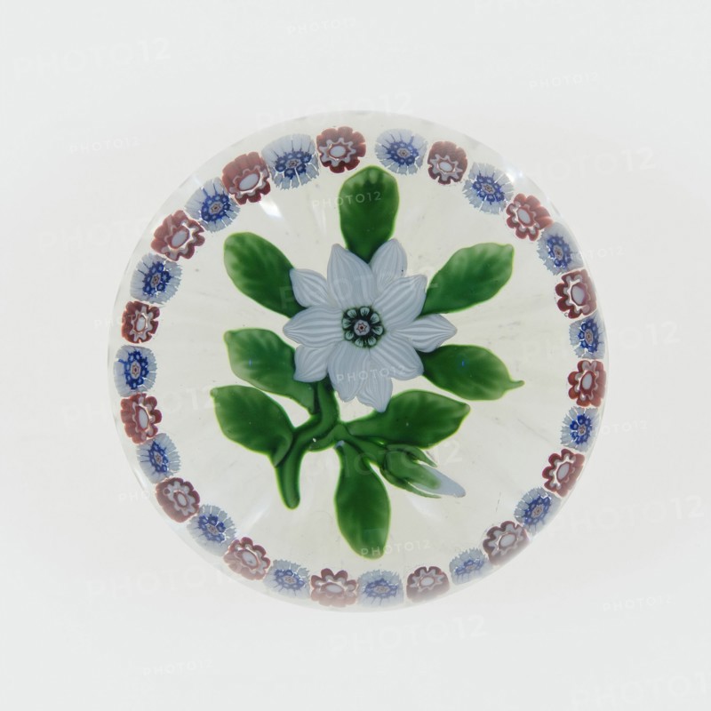 Paperweight, Lunéville, c. 1848-55. Creator: Baccarat Glasshouse.