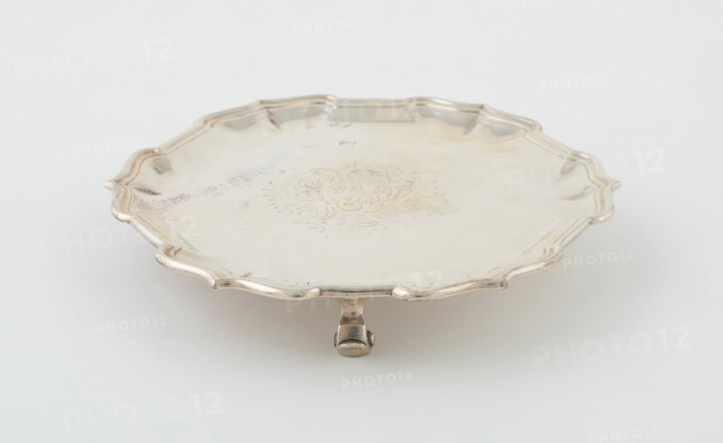 Waiter, London, 1738/39. Creator: Edward Feline.