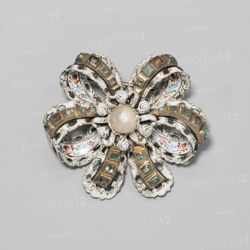 Brooch Shaped as a Bow, France, 17th or 19th century. Creator: Unknown.