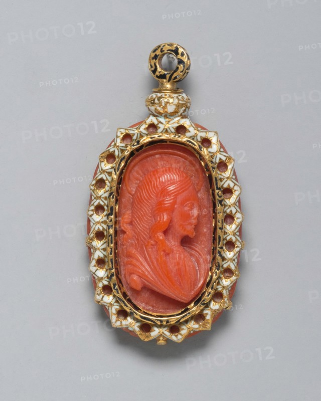Double-Sided Pendant with the Virgin and Christ, Italy, 18th century. Creator: Unknown.