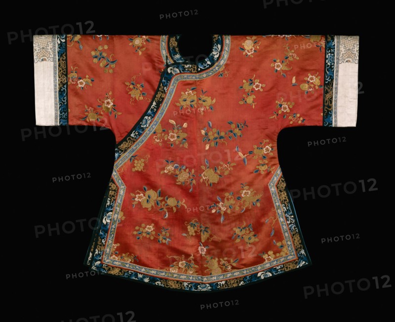 Woman's Ao (Short Robe), China, Qing dynasty (1644-1911), 1800/50. Creator: Unknown.