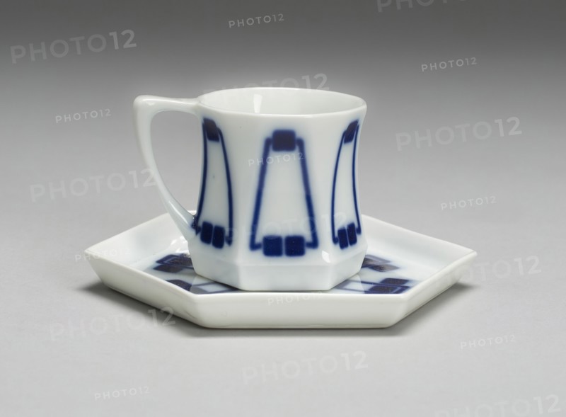Demitasse and Saucer, Weiden in der Oberpfalz, 1900/02.