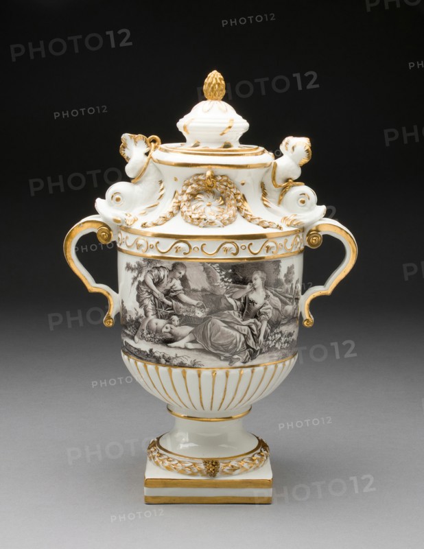 Urn, Frankenthal, 1776/77.