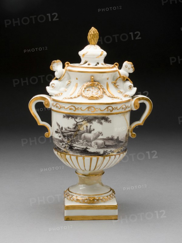Urn, Frankenthal, 1776/77.