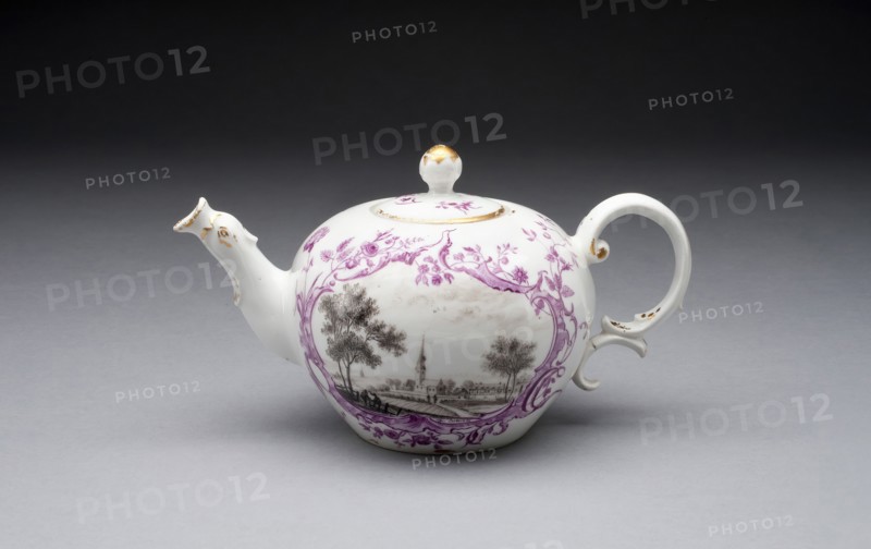 Teapot, Fürstenberg, c. 1770.