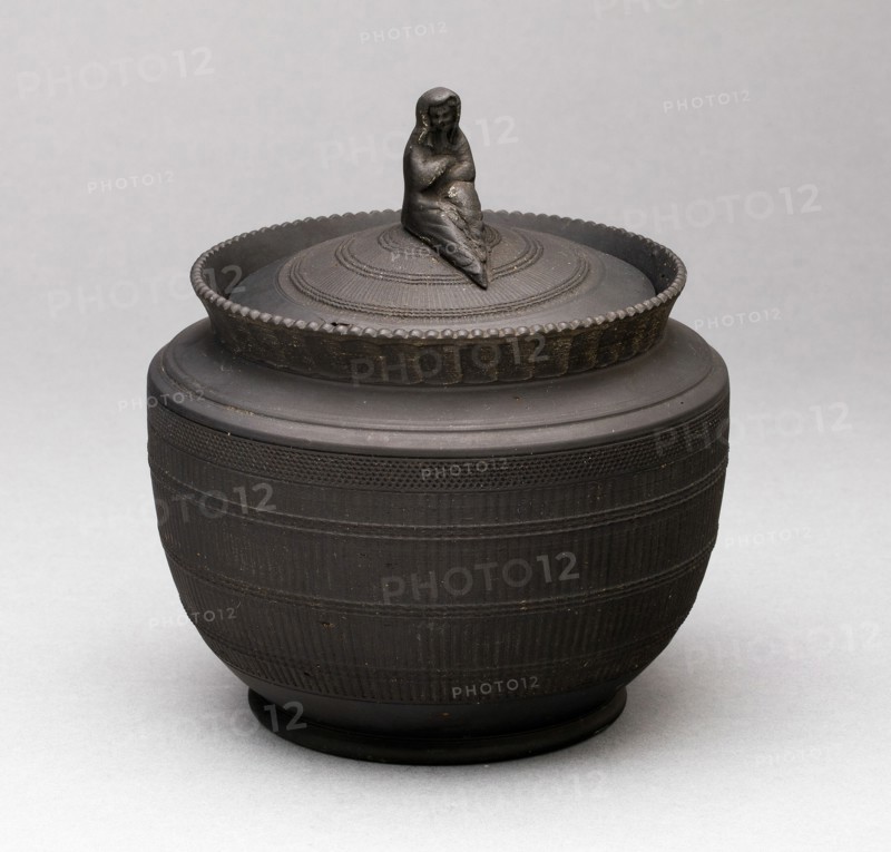 Sugar Bowl, Hanley, 1810/20.