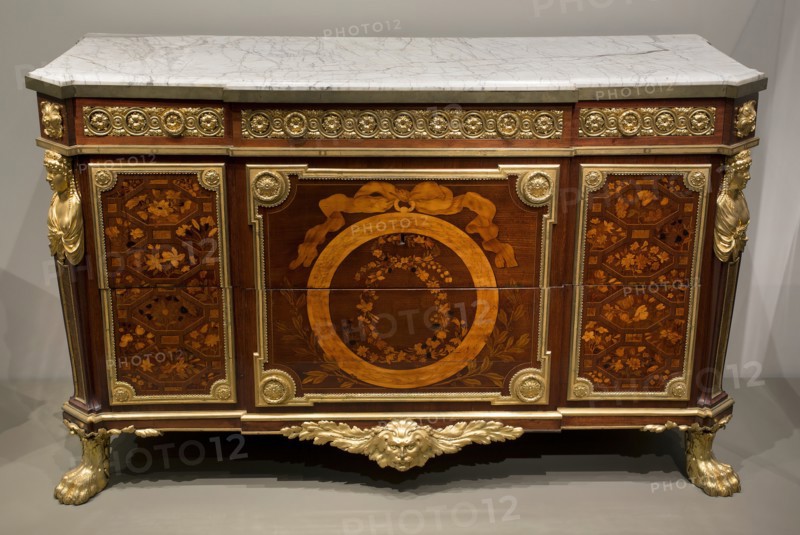 Commode, France, 1770/80.