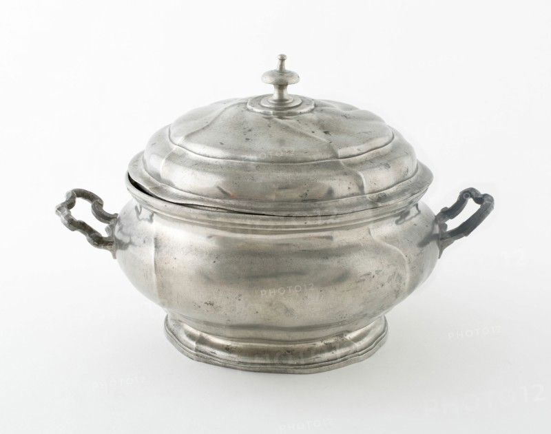 Tureen, Germany, 19th century.