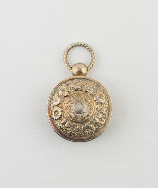 Watch-Shaped Vinaigrette, Birmingham, 1820/21.