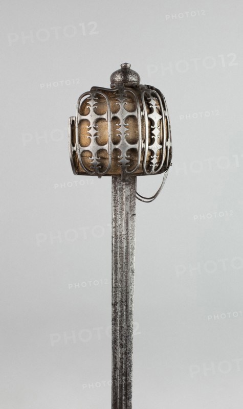 Basket-Hilted Broadsword (Claymore), Scotland, c. 1760.