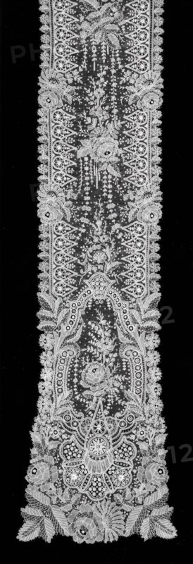Scarf, Belgium, 1870/90.