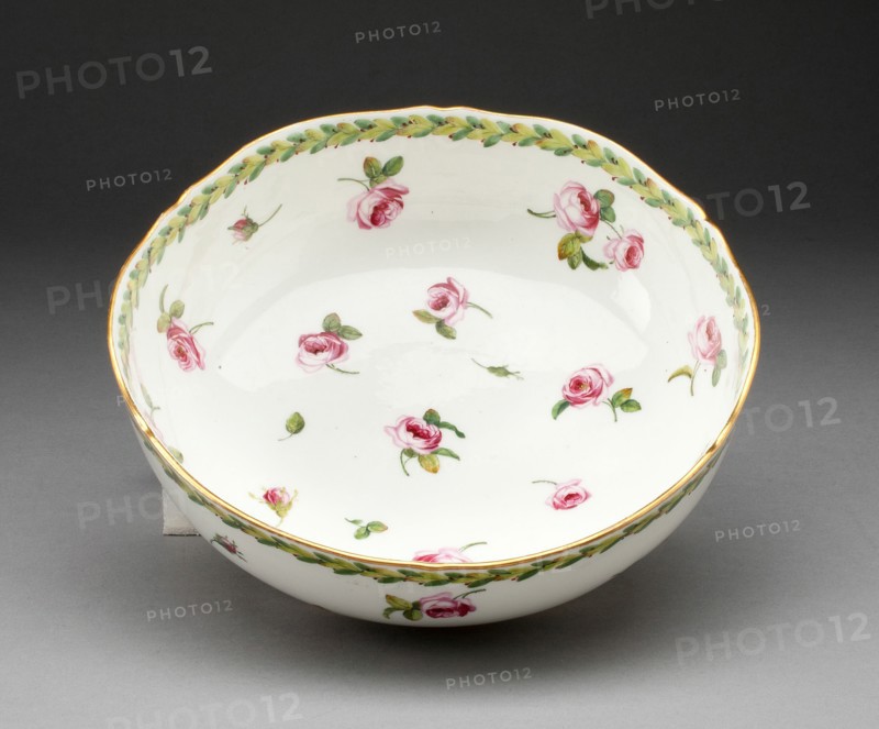 Saladier Bowl, Sèvres, 1773.
