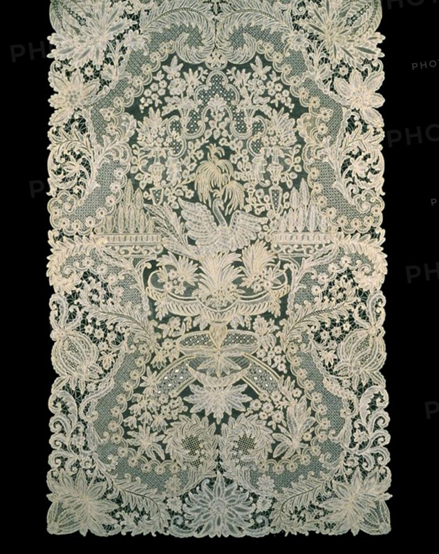 Scarf, Belgium, 1865/1900 (based on design from 1720/30).