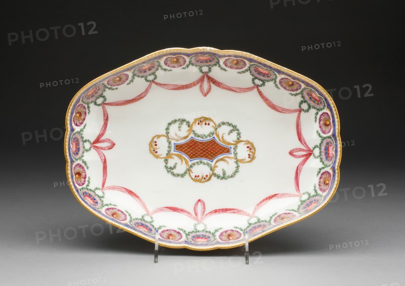 Basin (Jatte ovale de pot à l'eau), Sèvres, 1763.