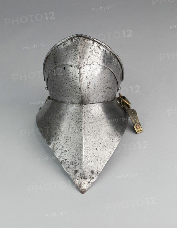 Bevor ("Falling Buff") and Gorget Plate, Europe, c. 1490.