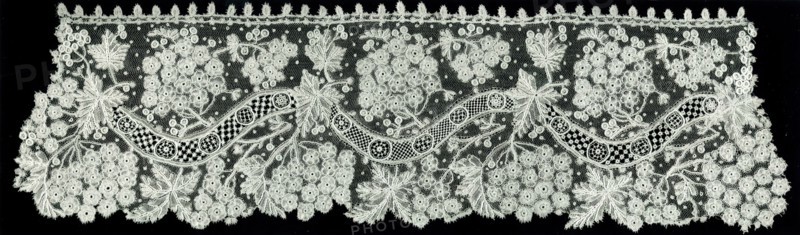 Cuff, Belgium, 1880s/90s.