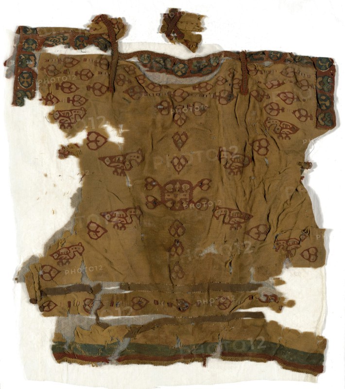 Child's Tunic, Egypt, Roman period (30 B.C.- 641 A.D.)/Arab period (641-969), 7th century.