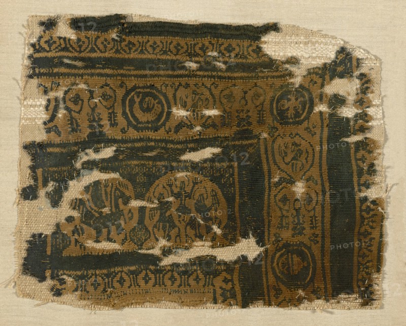 Fragment (Tunic), Egypt, Roman period (30 B.C.- 641 A.D.), 5th/6th century.