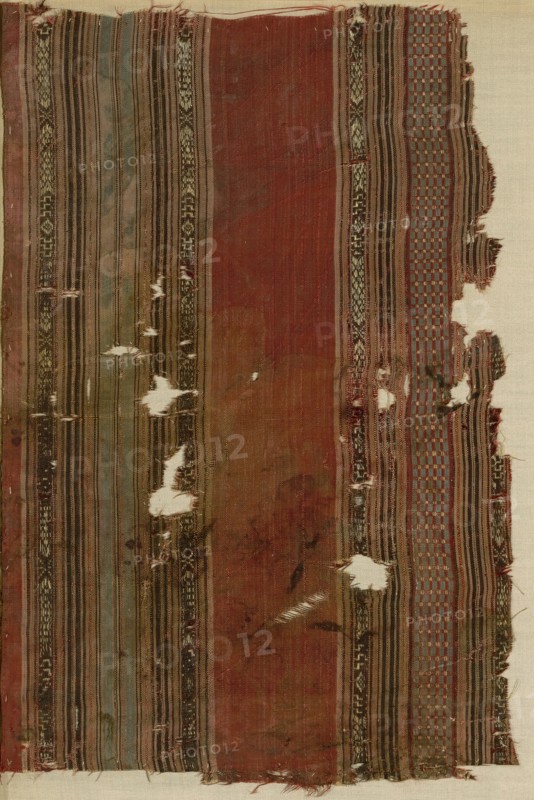 Fragment, Egypt, Arab period (641-969)/Fatimid period (969-1171)/Ayyubid period (1171-1250)/ Mamluk period (1250-1517), 9th/13th century.