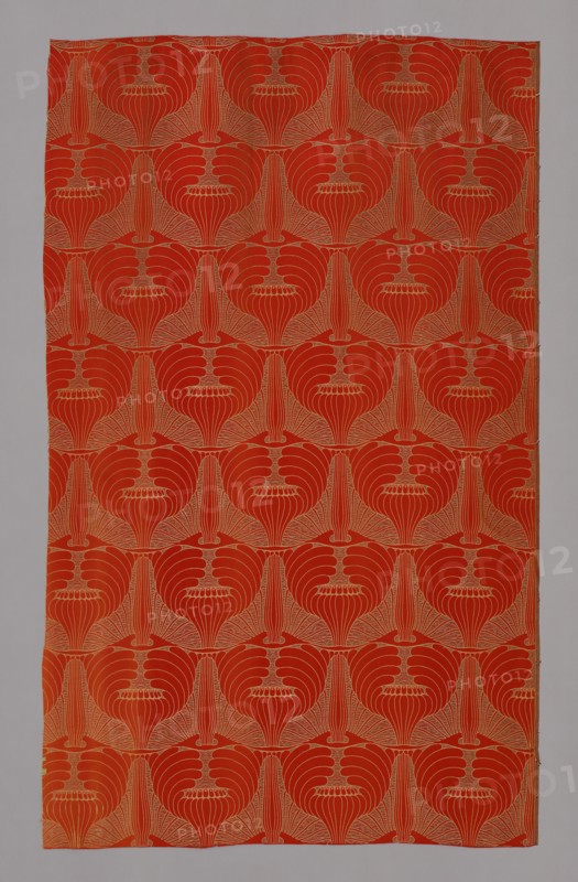 Mohnköpfe (Poppyheads) (Dress or Furnishing Fabric), Vienna, 1900. Designed by Koloman Moser, produced by Johan Backhausen und Söhne.