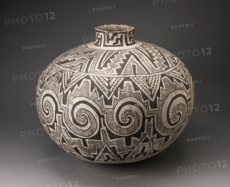 Storage Jar (Olla) with Black, White, and Hathed Linked Scrolls, Triangles, and Stepped Motifs, A.D. 950/1400.