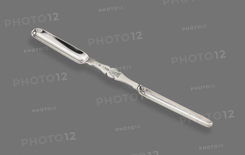 Marrow Scoop, 1827/47. Inscribed 'Tandem Vincitur'.