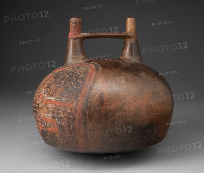 Double Spout Vessel with Incised and Painted Abstract Feline Head, 650/150 B.C.