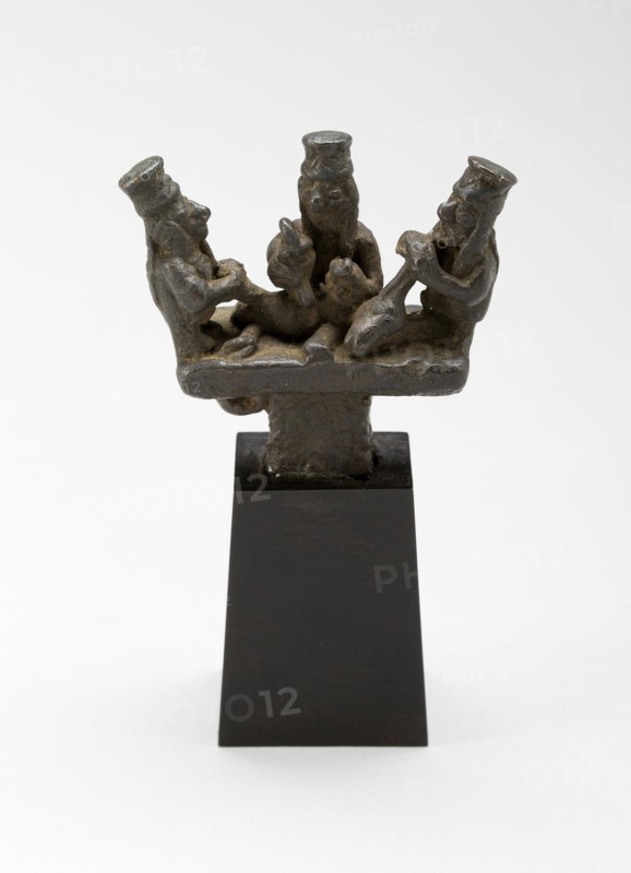 Finial for Pin or Blade Depicting Figures Shearing a Llama, A.D. 1450/1532.