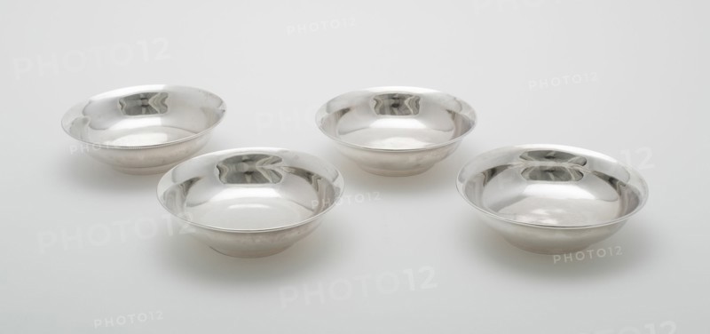 Four Matching Dishes, 1828/50.