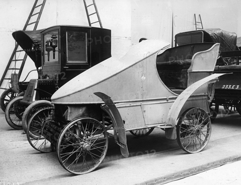 1899 Vallee Slipper. Creator: Unknown.