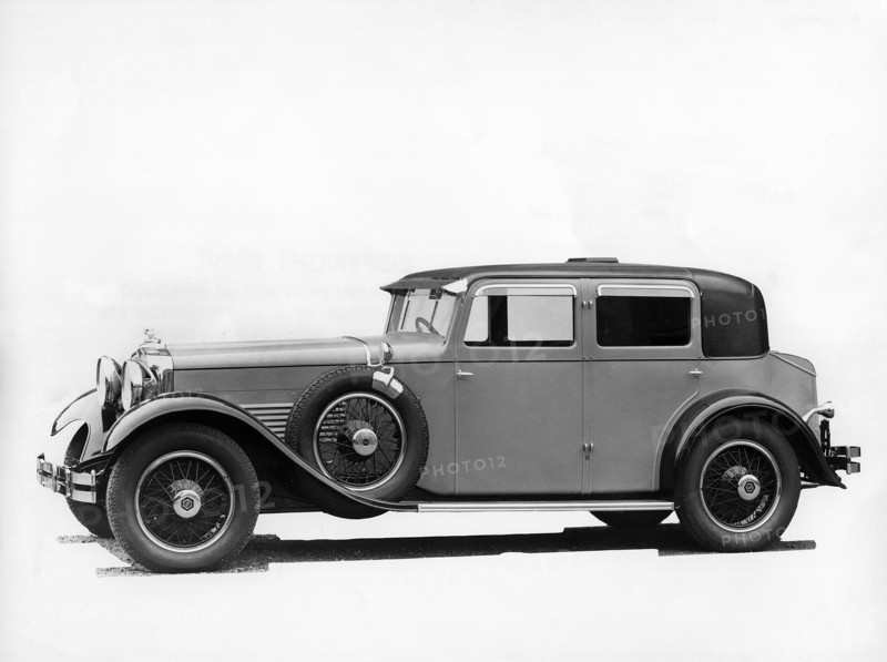 1930 Stutz 8 cylinder 36.4 hp saloon with coachwork by Weymann. Creator: Unknown.