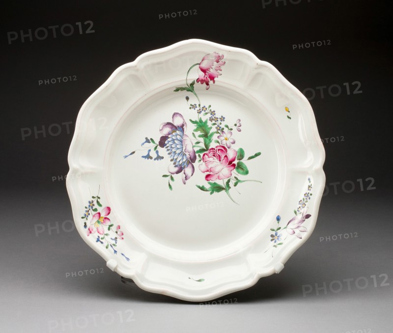 Platter, Strasbourg, c. 1760. Creator: Joseph Hannong.