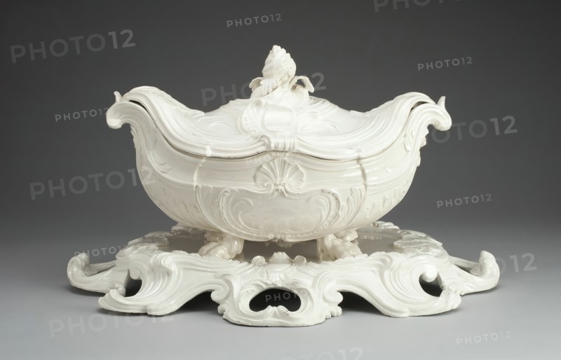 Tureen and Stand, Paris, c. 1750. Creator: Pont-aux-Choux Manufactory.