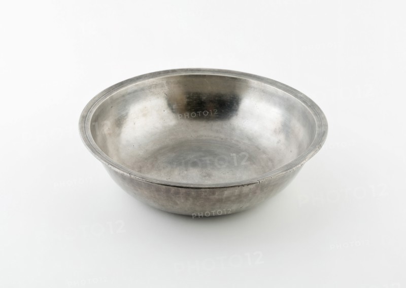 Basin, London, c. 1790. Creator: Townsend and Compton.
