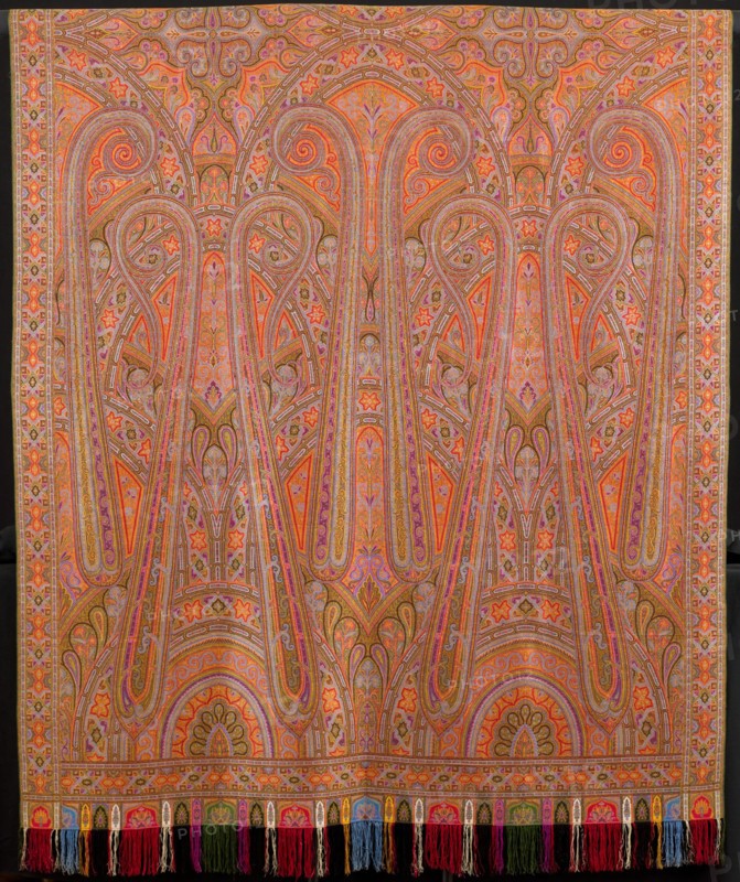 Shawl, Norwich, Late 19th century. Creator: Clabburn, Sons and Crisp.