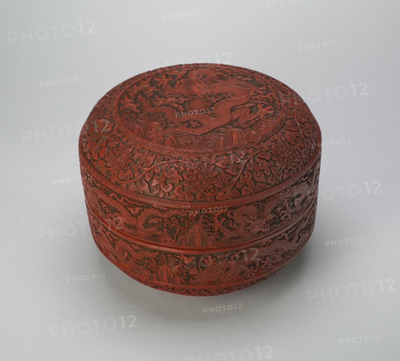 Covered Box, Ming dynasty (1368-1644), Jiajing reign mark and period (1522-1567). Creator: Unknown.