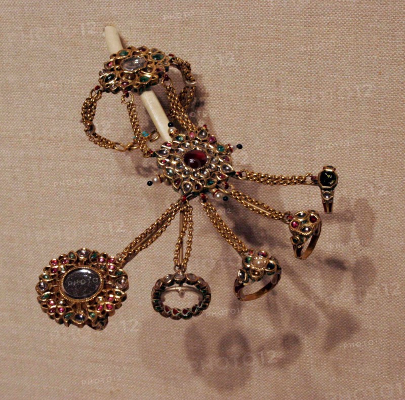 Hand Ornament (Hathphul) and Thumb Ring (Arsi), 19th century. Creator: Unknown.