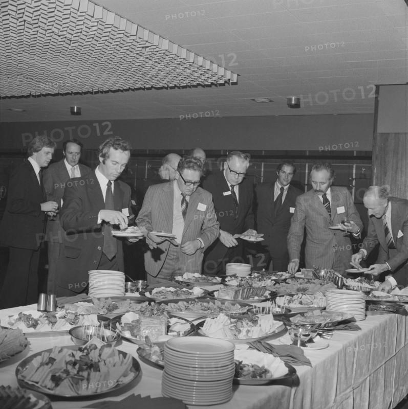 Retirement celebration for W G Cursons in Manchester, 29/09/1976. Creator: John Laing plc.