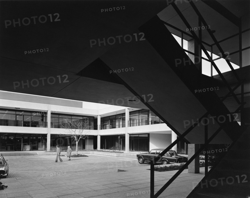 Lloyds Court, Secklow Gate, Central Milton Keynes, Buckinghamshire, 14/02/1977. Creator: John Laing plc.