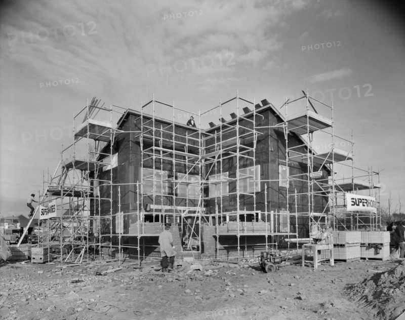 Future Home 2000, Coleshill Place, Bradwell Common, Bradwell, Milton Keynes, 06/02/1981. Creator: John Laing plc.