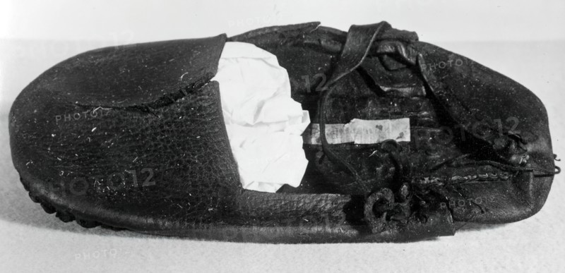 Shoe, England, 16th century.