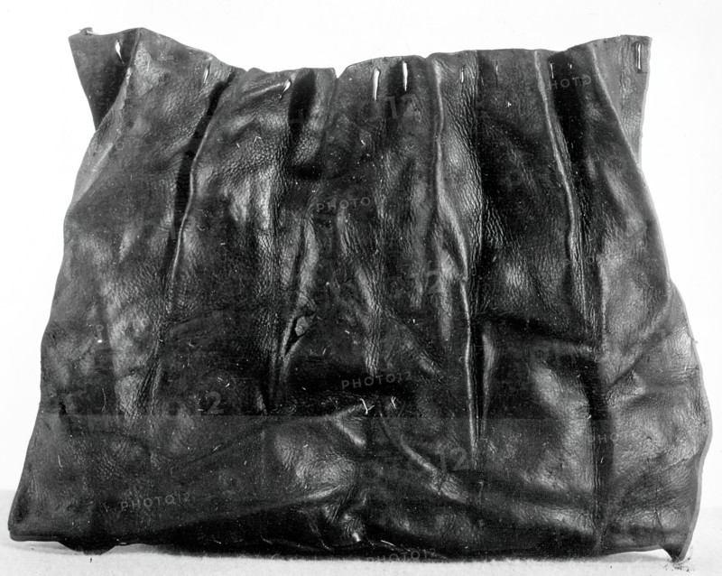 Bag, England, 16th century.