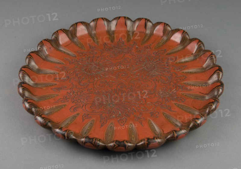 Tray with Chrysanthemum Design, 19th century.
